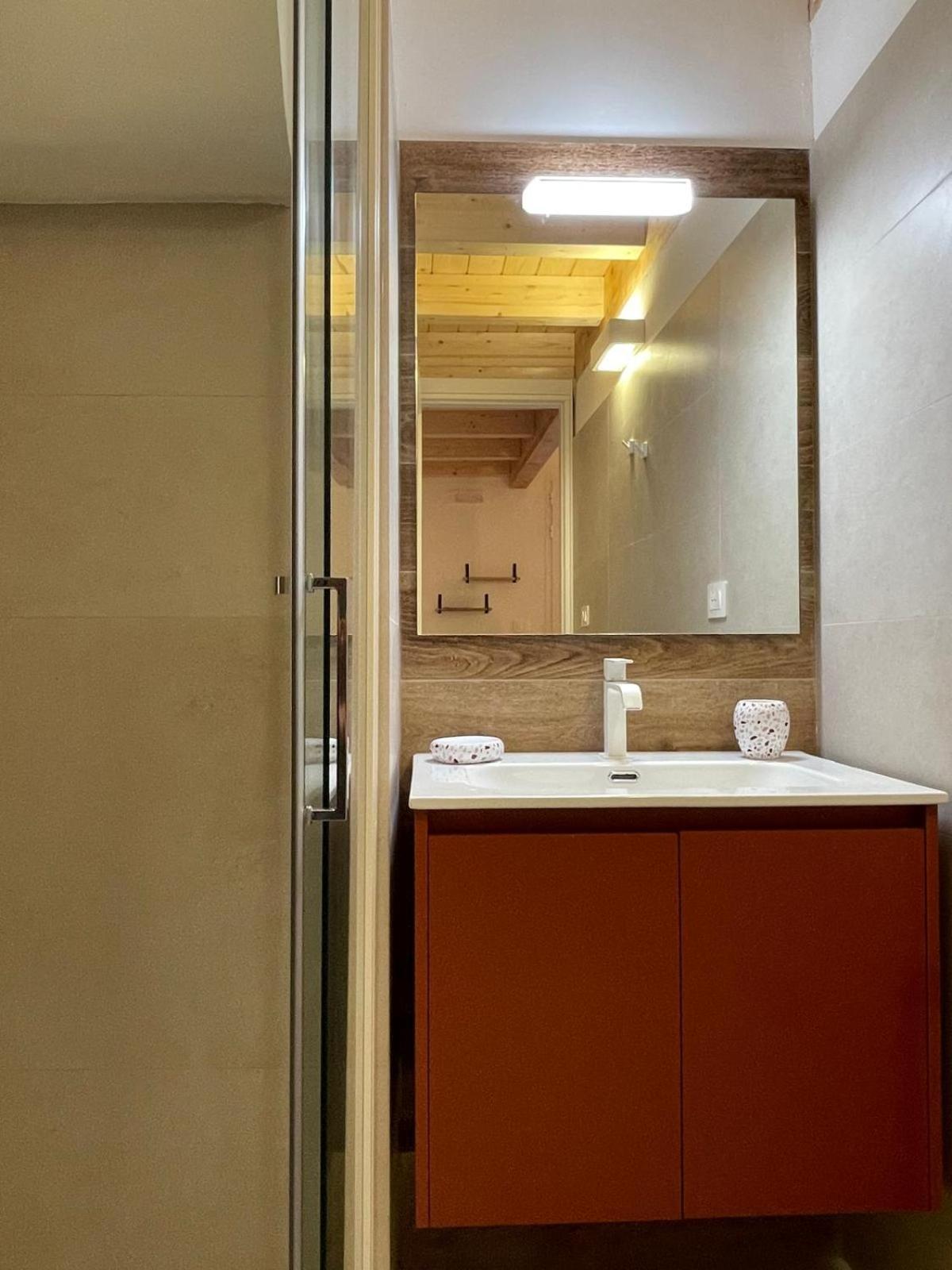 Cortile Carducci Hotel รากาเล ภายนอก รูปภาพ